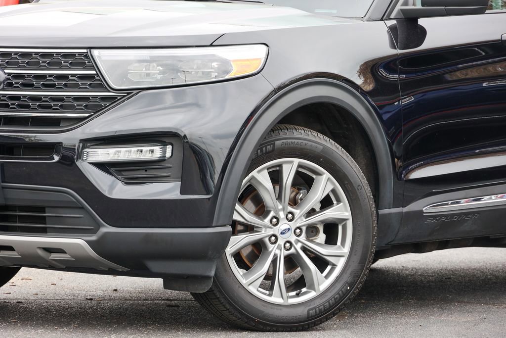 Certified 2023 Ford Explorer XLT w/ Equipment Group 202A AWD/4WD image 18