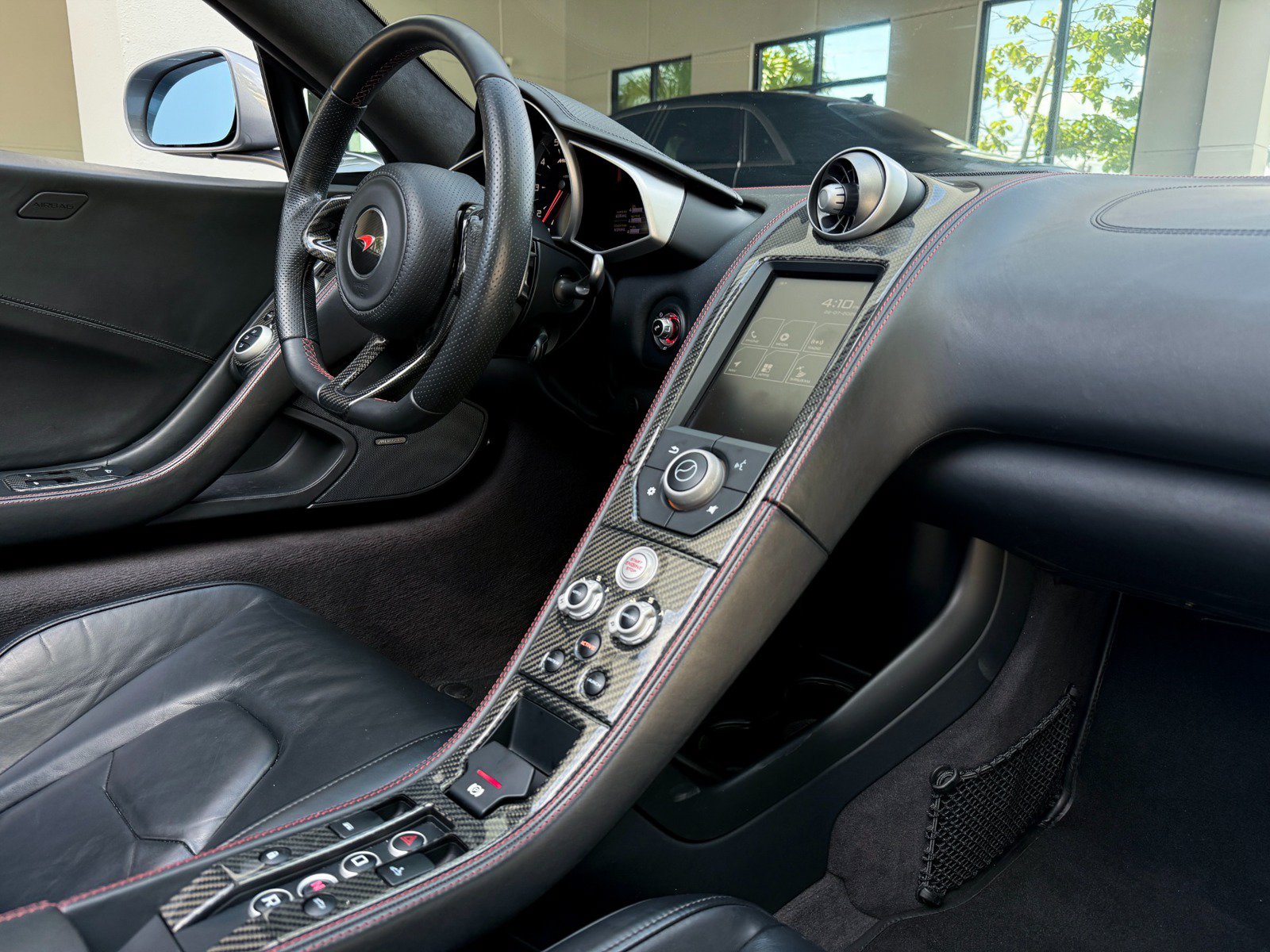 Used 2015 McLaren 650S Spider RWD image 30