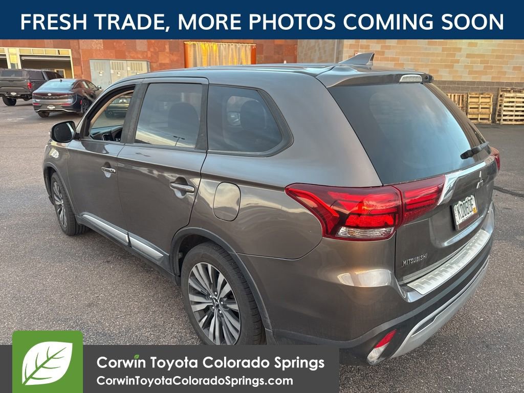 Used 2019 Mitsubishi Outlander AWD image 6