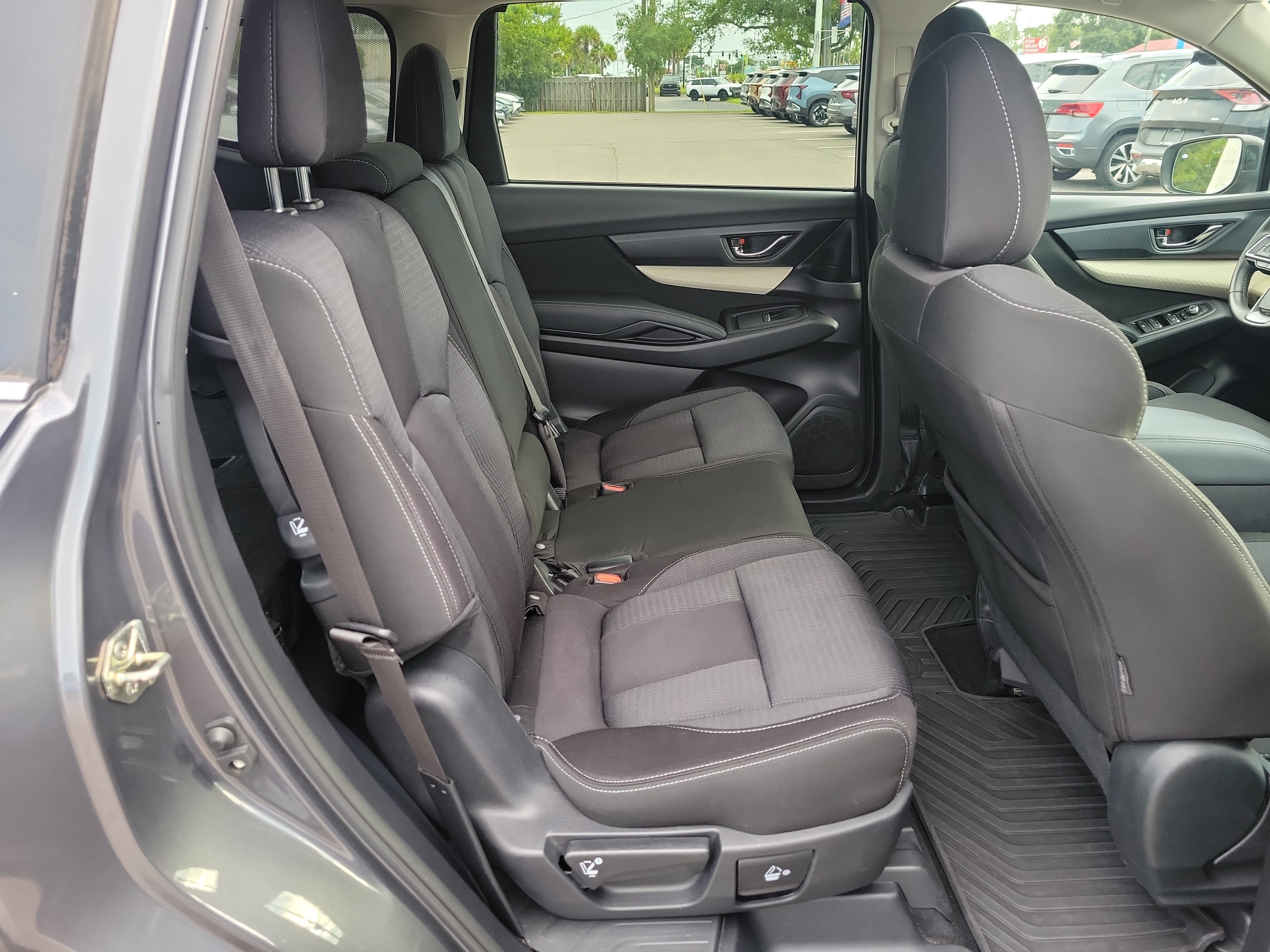 Used 2019 Subaru Ascent Premium AWD/4WD image 12
