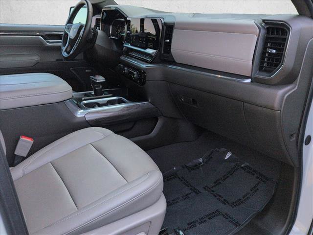 Used 2025 Chevrolet Silverado 1500 LTZ w/ LTZ Premium Package AWD/4WD image 30