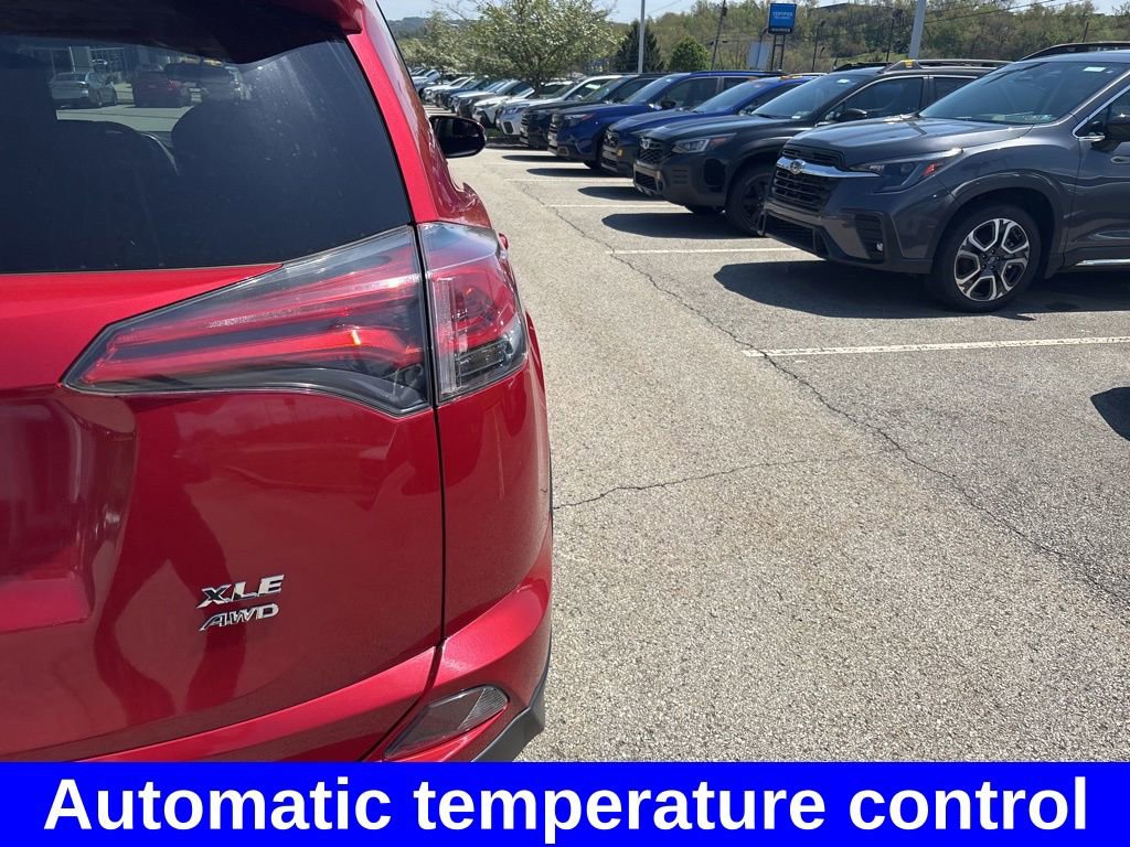 Used 2016 Toyota RAV4 XLE AWD/4WD image 5