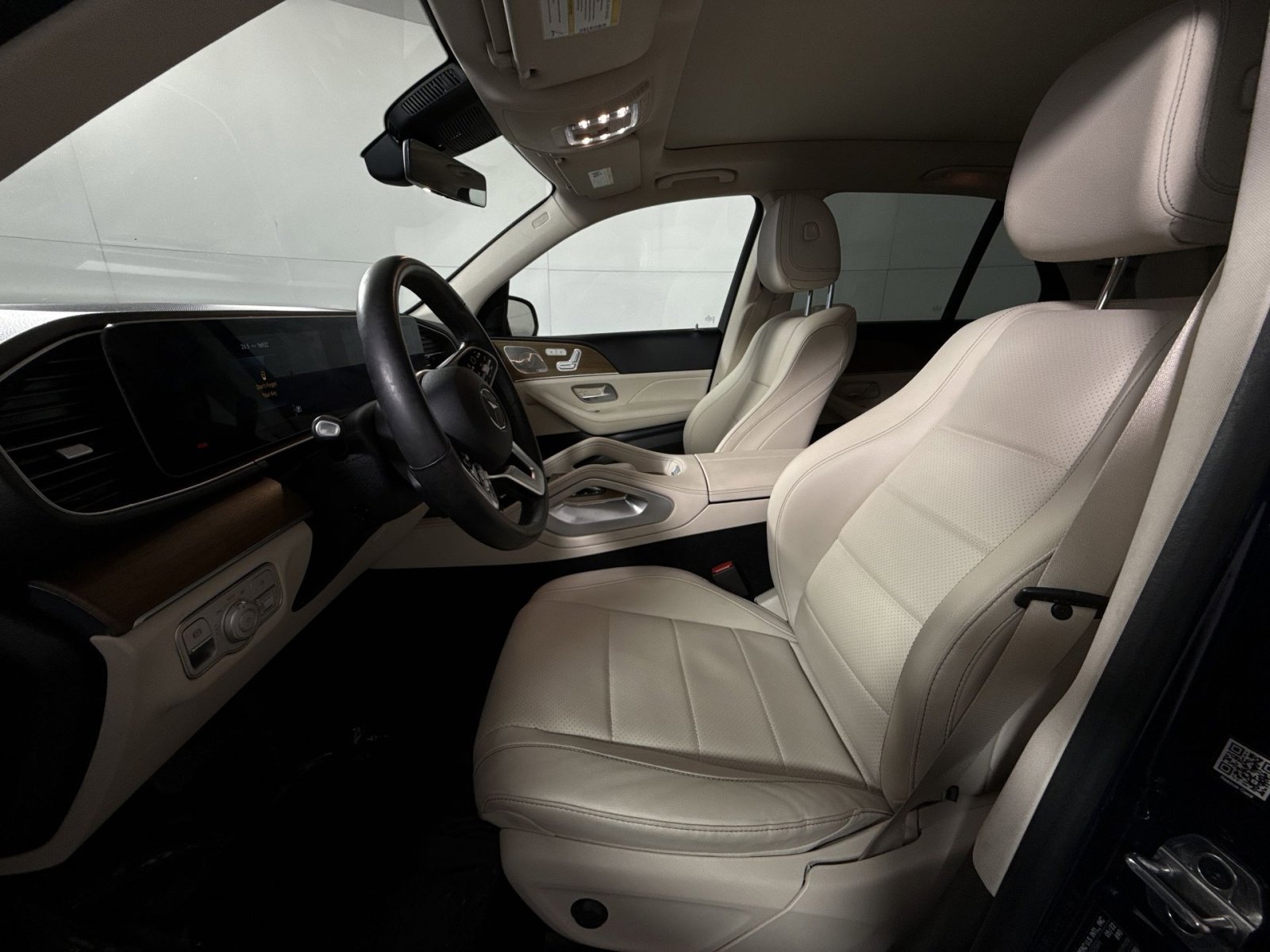 Used 2022 Mercedes-Benz GLE 350 w/ Premium Package image 13