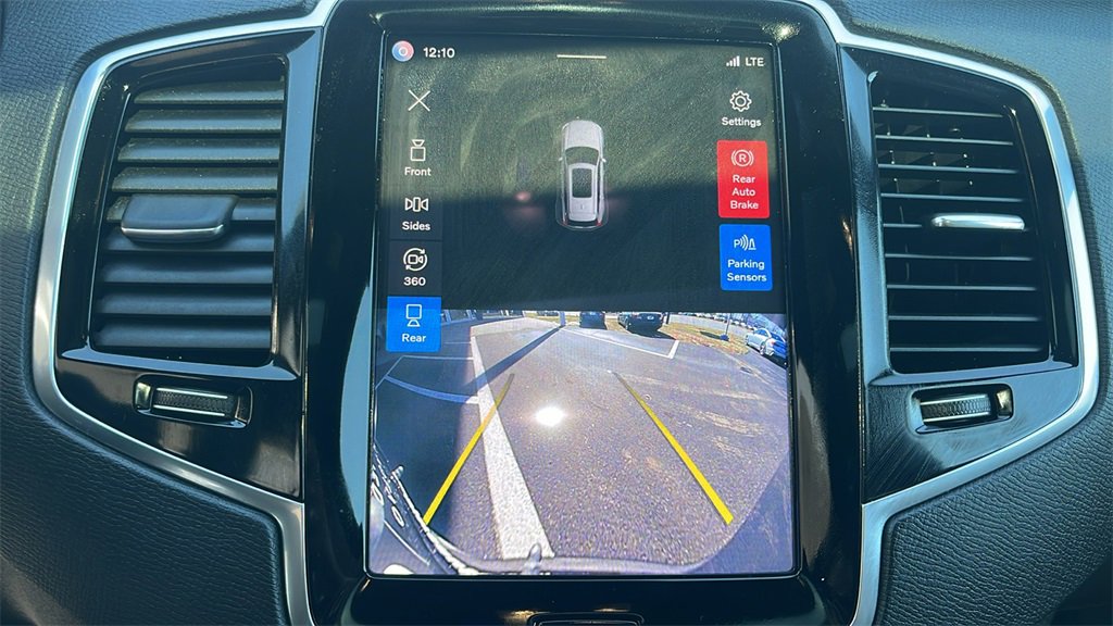 Certified 2023 Volvo XC90 B5 Plus w/ Protection Package image 24