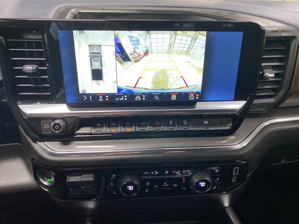 Used 2024 Chevrolet Silverado 1500 High Country w/ Technology Package image 19