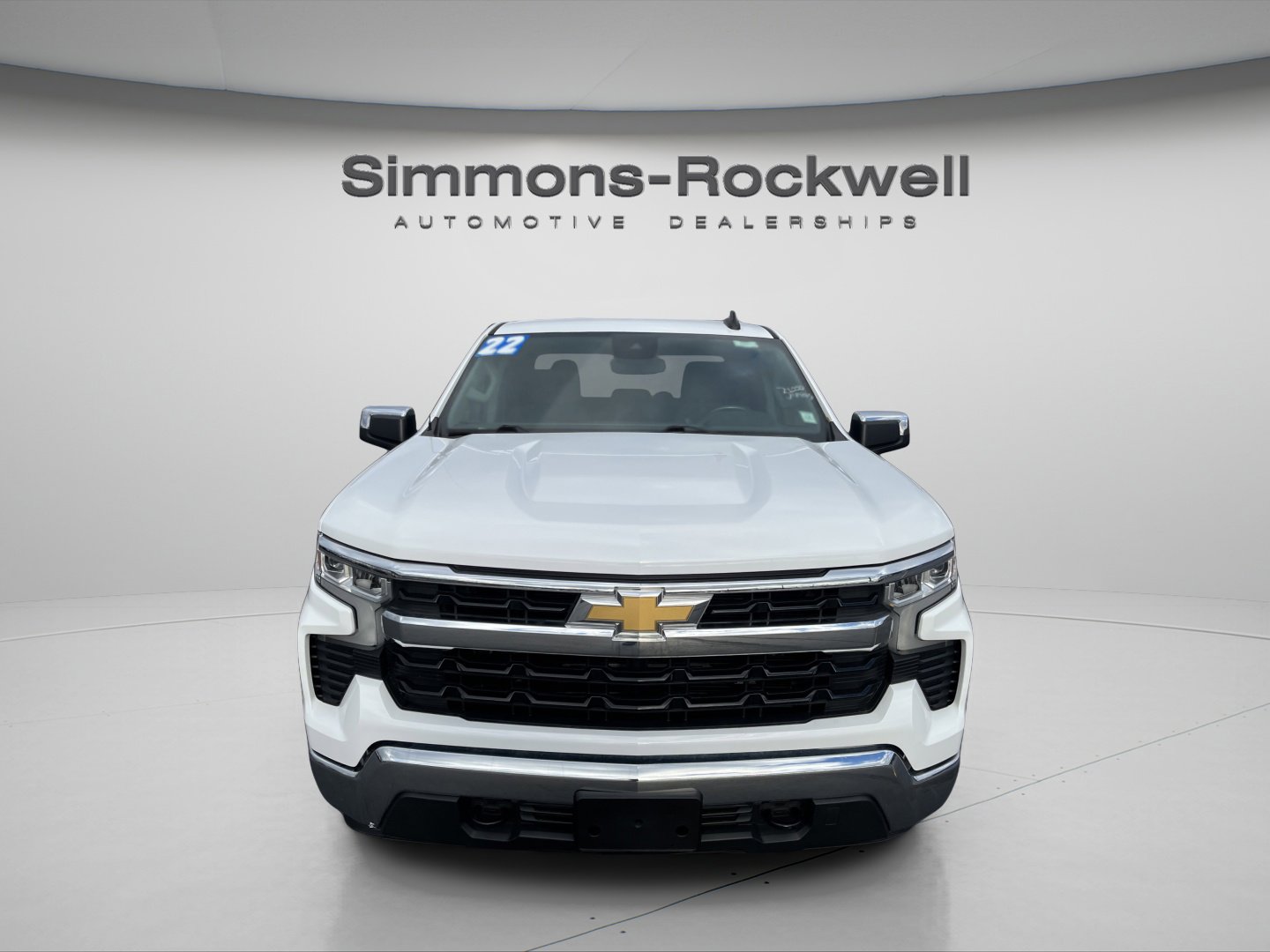 Used 2022 Chevrolet Silverado 1500 LT image 2