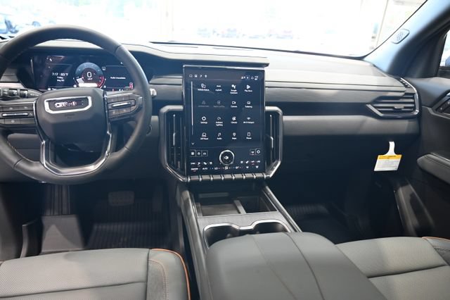 New 2026 GMC Acadia AT4 w/ Luxury Package AWD/4WD image 13