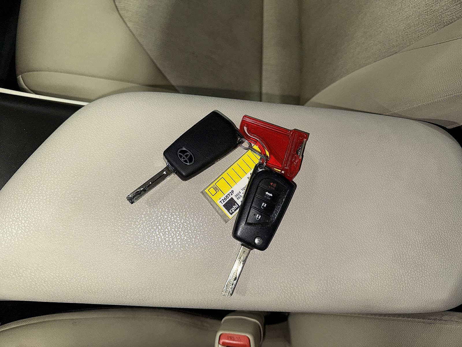 Certified 2024 Toyota Camry LE image 32