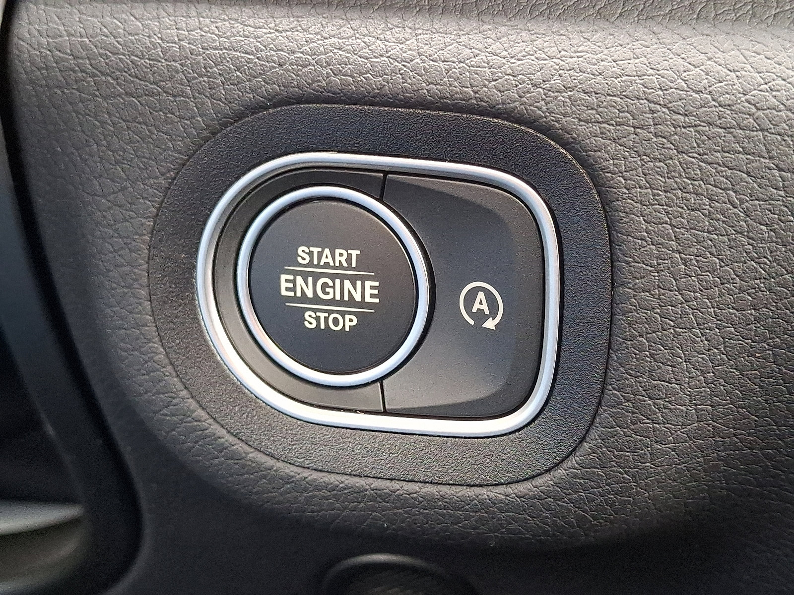 Used 2023 Mercedes-Benz GLS 450 4MATIC image 27