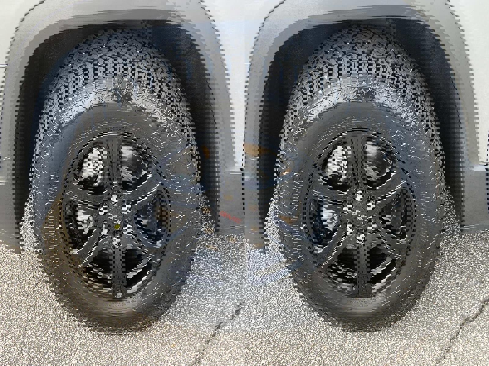 Used 2023 GMC Acadia AT4 w/ Trailering Package image 11