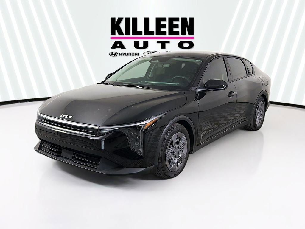 Used 2025 Kia K4 LX image 3