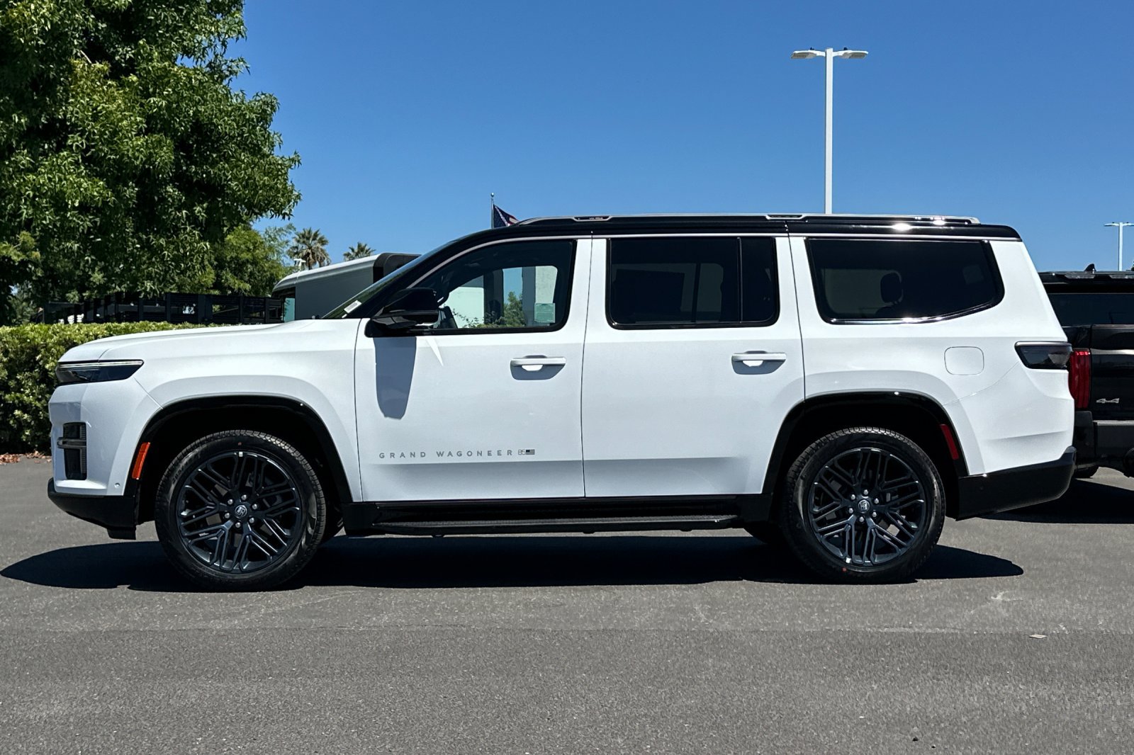 New 2026 Jeep Grand Wagoneer 4WD image 7