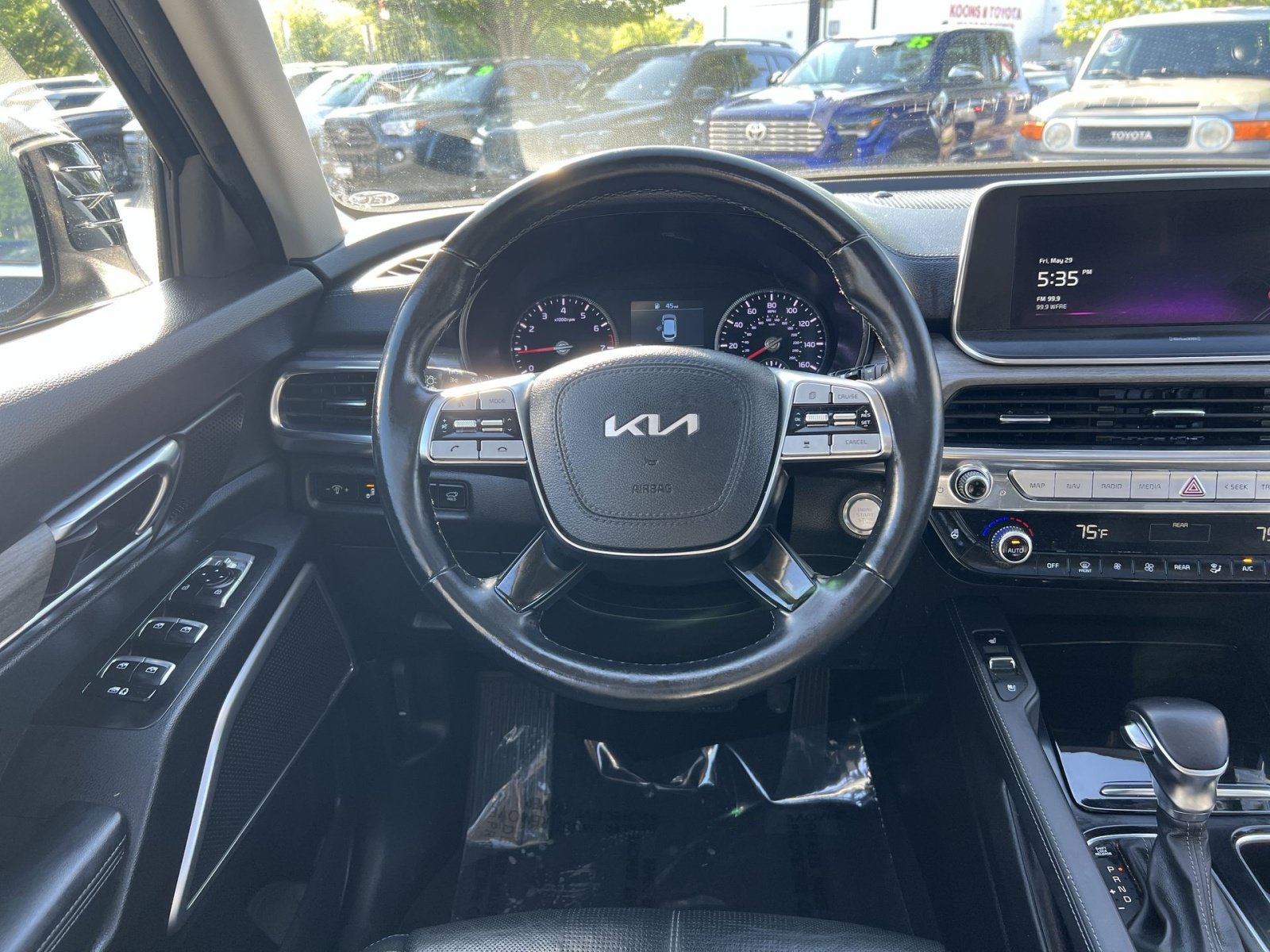 Used 2022 Kia Telluride EX w/ Towing Package AWD/4WD image 16