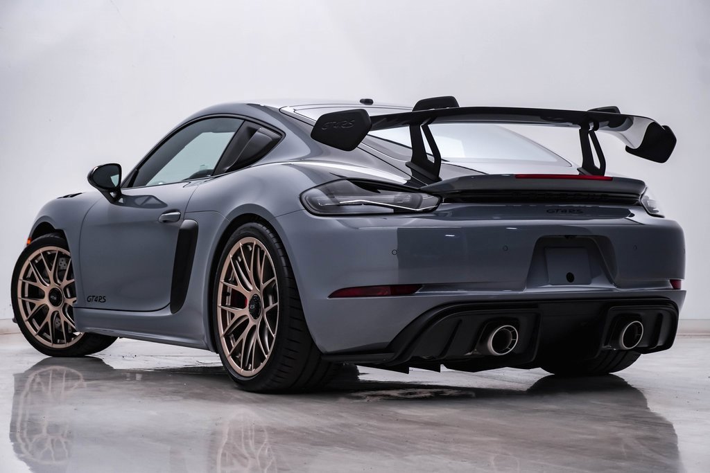 Certified 2023 Porsche 718 Cayman GT4 RS image 3