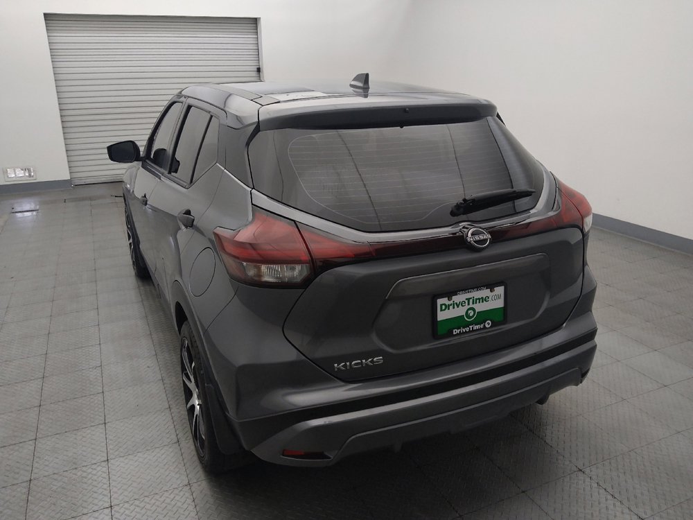 Used 2024 Nissan Kicks S FWD image 6