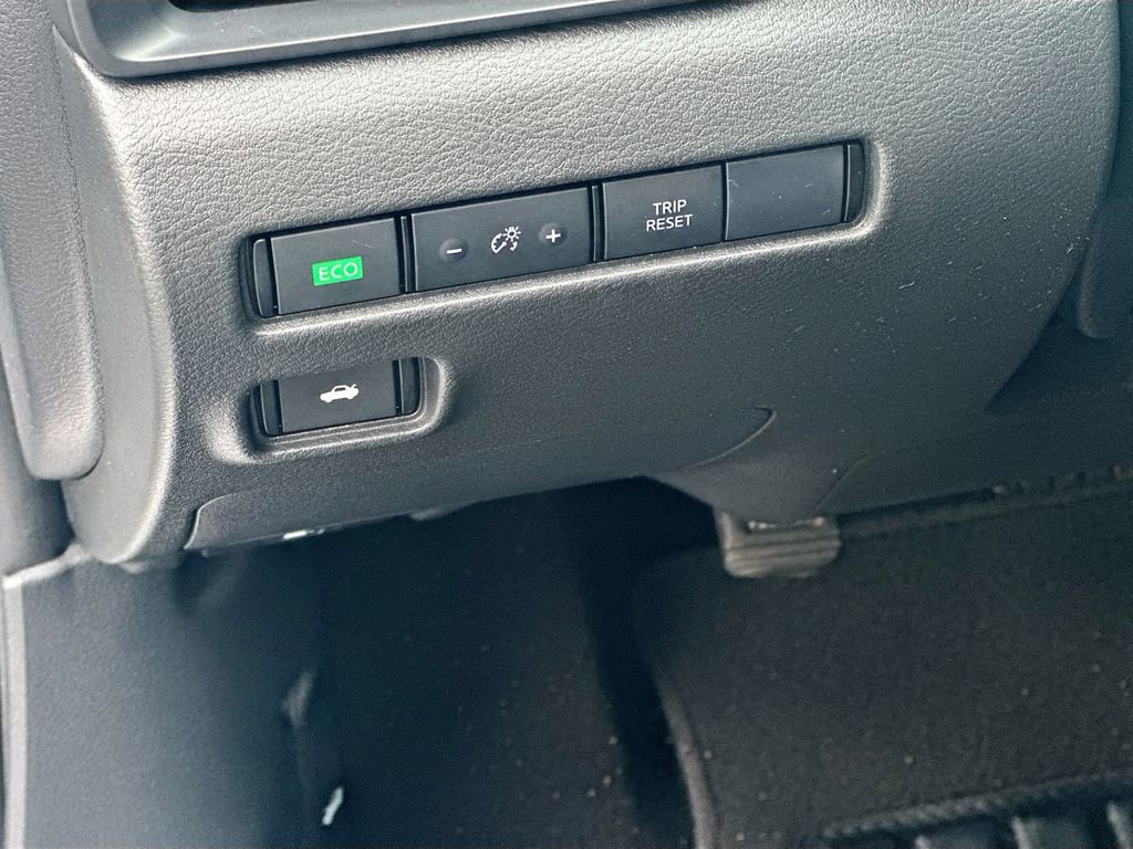 Used 2023 Nissan Sentra S image 22