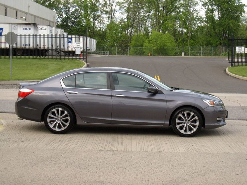 Used 2013 Honda Accord Sport image 8