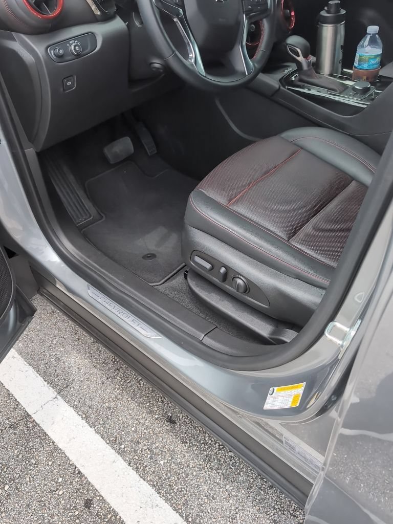 Used 2025 Chevrolet Blazer RS w/ Driver Confidence II Package