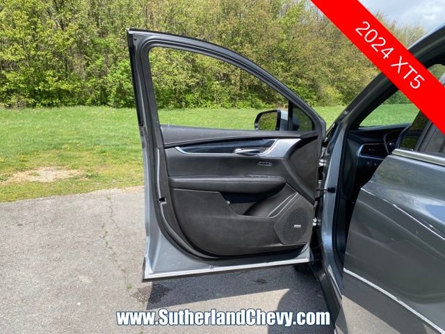 Used 2024 Cadillac XT5 Premium Luxury image 15