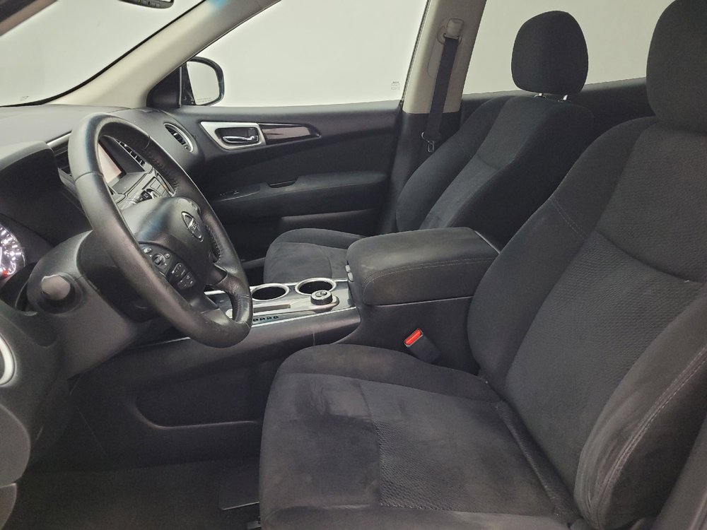 Used 2016 Nissan Pathfinder SV AWD/4WD image 17