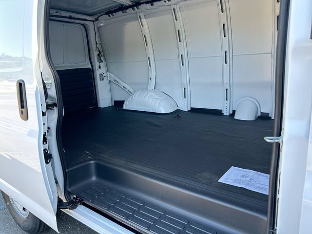 New 2026 Chevrolet Express 2500 w/ Driver Convenience Package RWD image 22