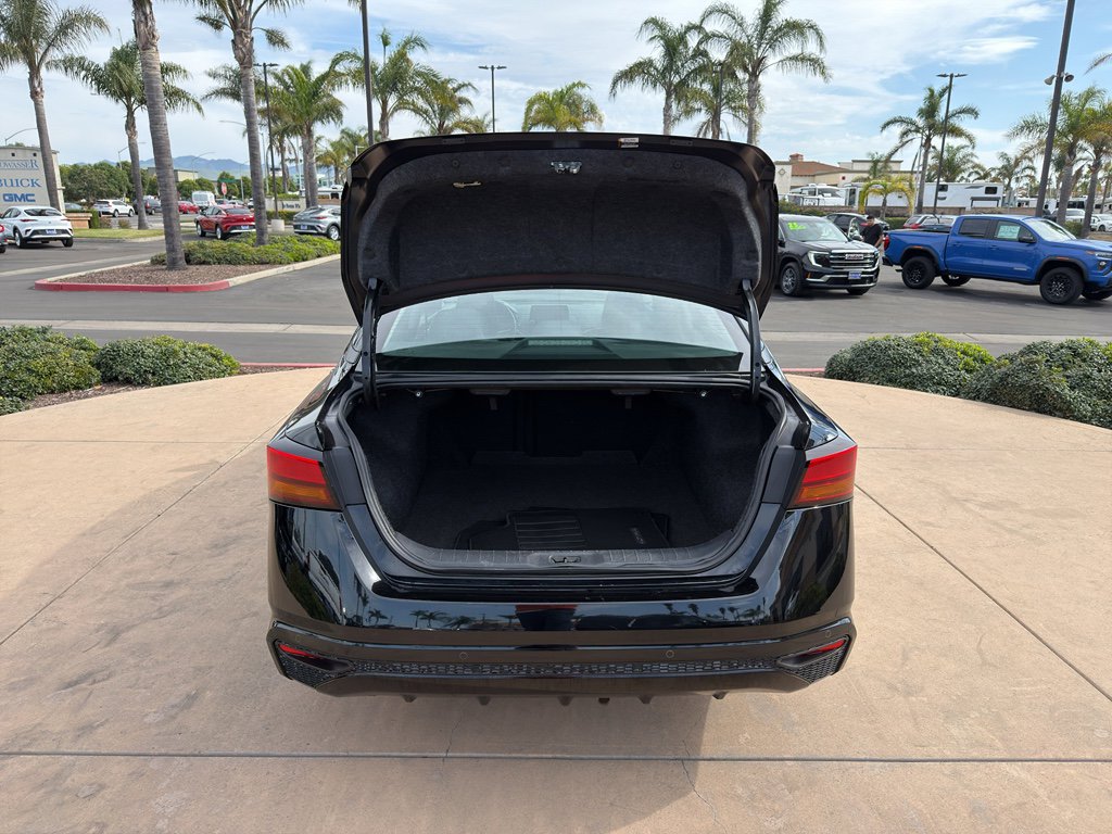 Used 2023 Nissan Altima 2.5 SV image 7