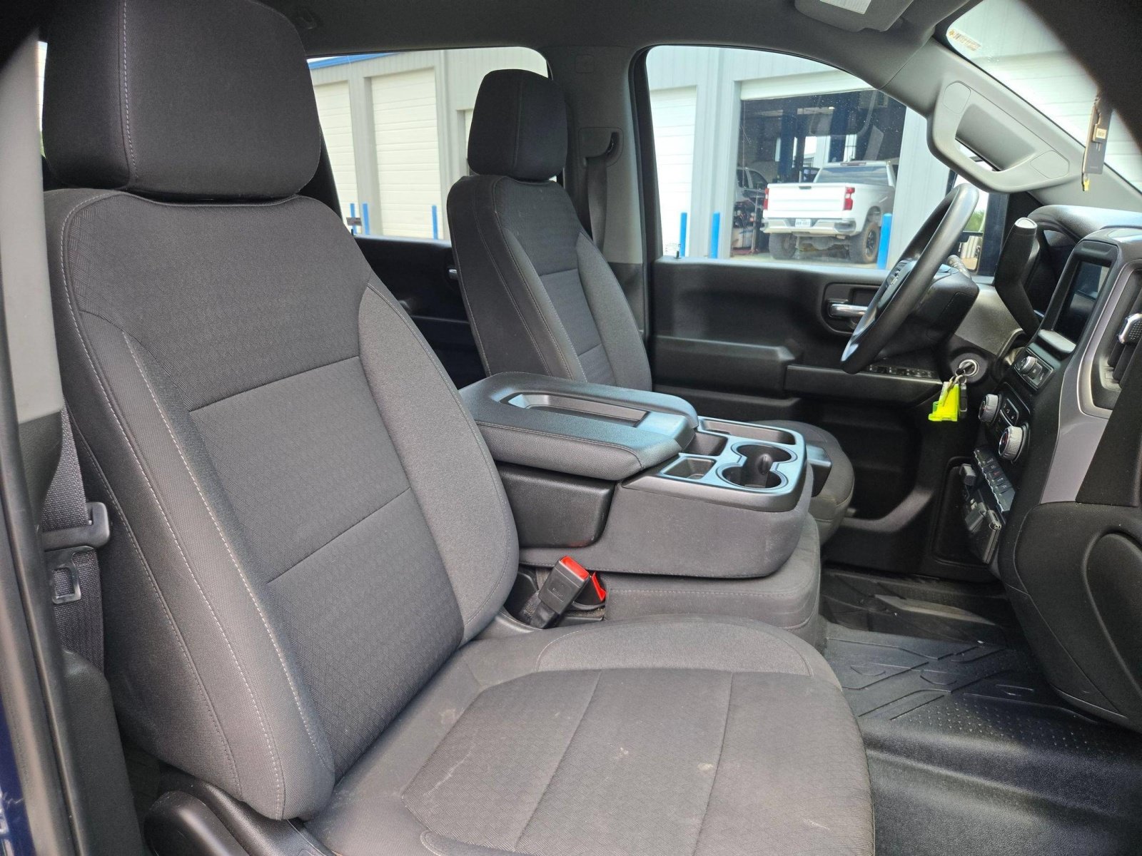 Used 2022 Chevrolet Silverado 2500 Custom w/ Custom Value Package AWD/4WD image 24