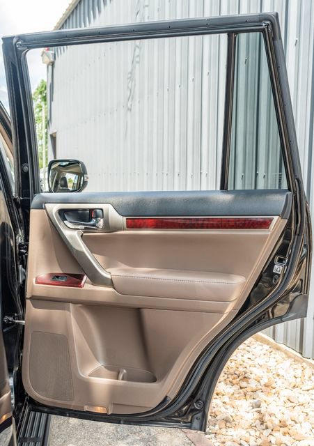 Used 2016 Lexus GX 460 w/ Premium Package AWD/4WD image 40