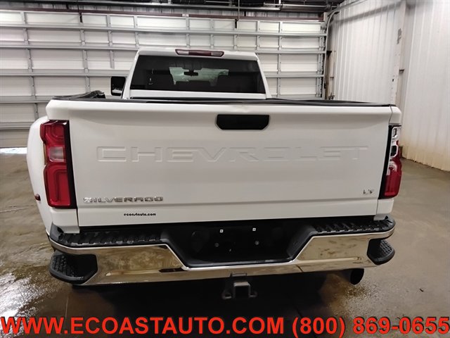 Used 2023 Chevrolet Silverado 3500 LT w/ Convenience Package image 8