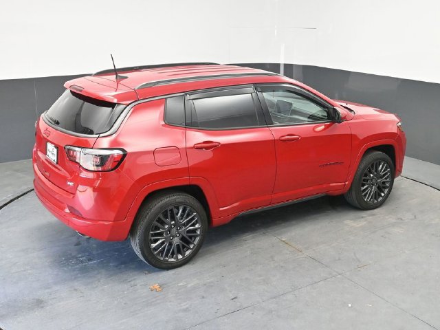 Used 2022 Jeep Compass Limited AWD/4WD image 39
