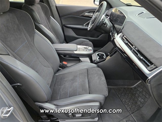 Used 2024 BMW X2 xDrive28i w/ M Sport Package image 17