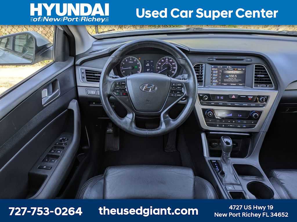 Used 2016 Hyundai Sonata Sport w/ Option Group 02 FWD image 17