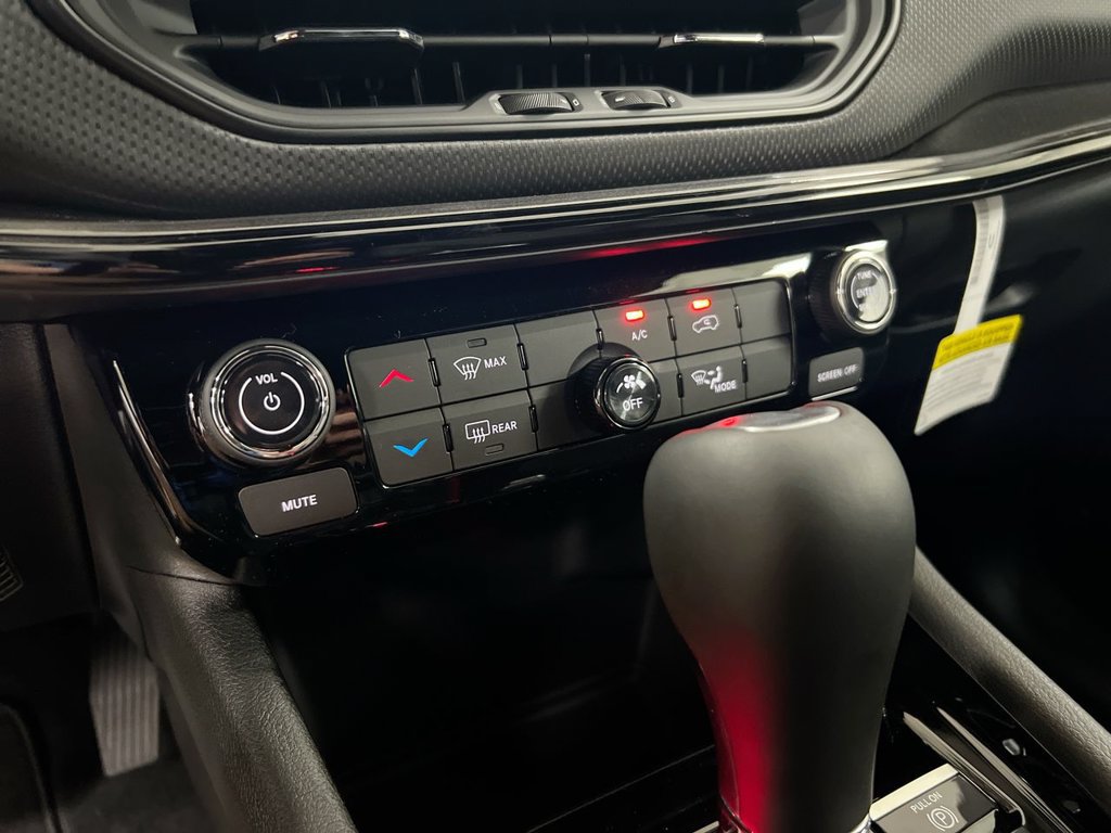 New 2026 Jeep Compass Latitude AWD/4WD image 15