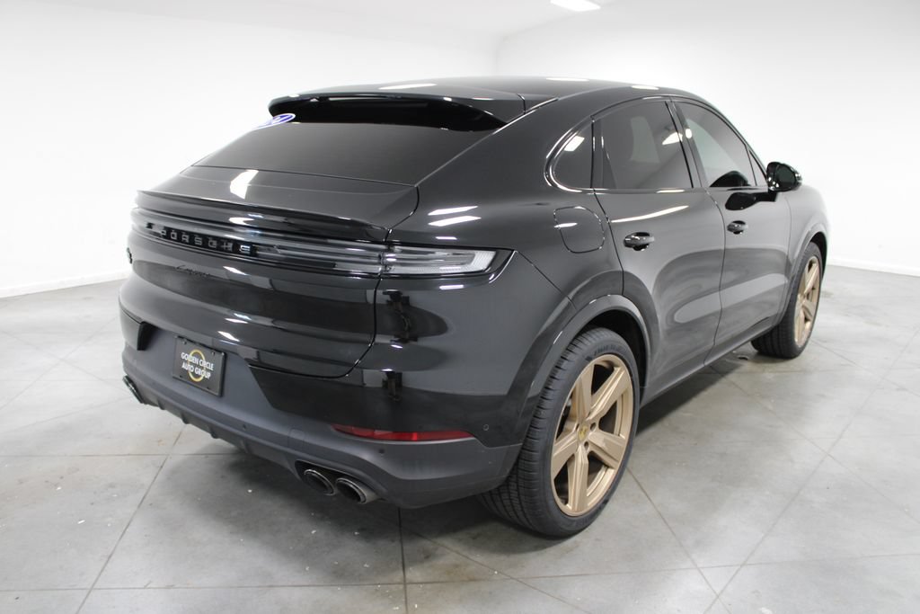 Used 2024 Porsche Cayenne Coupe AWD/4WD image 9