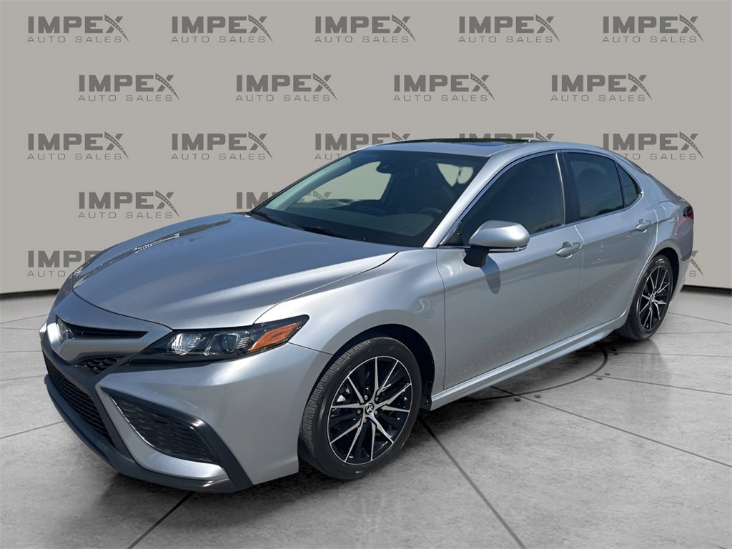 Used 2024 Toyota Camry SE