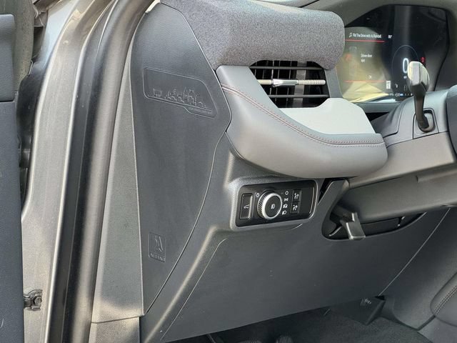 Used 2026 Ford Explorer Active w/ Active Comfort Package AWD/4WD image 30