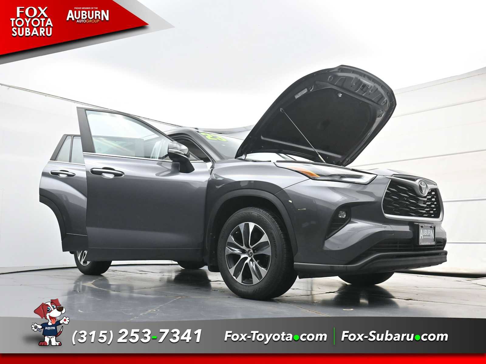 Used 2023 Toyota Highlander XLE AWD/4WD image 38