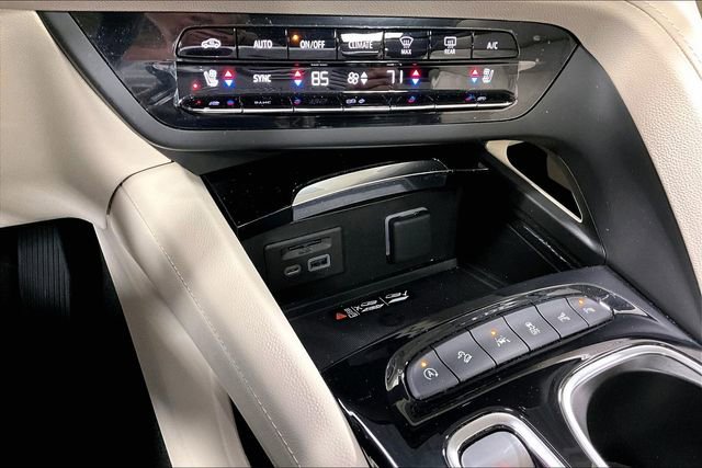Used 2023 Buick Envision Avenir AWD/4WD image 17