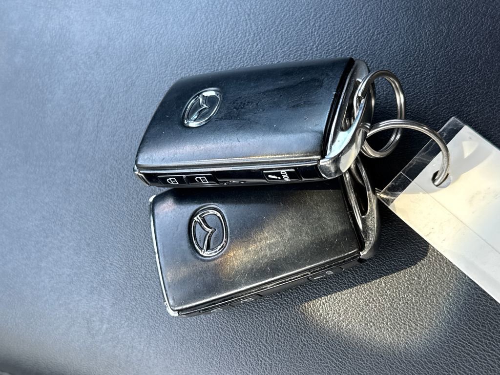 Used 2021 MAZDA MAZDA3 s image 29