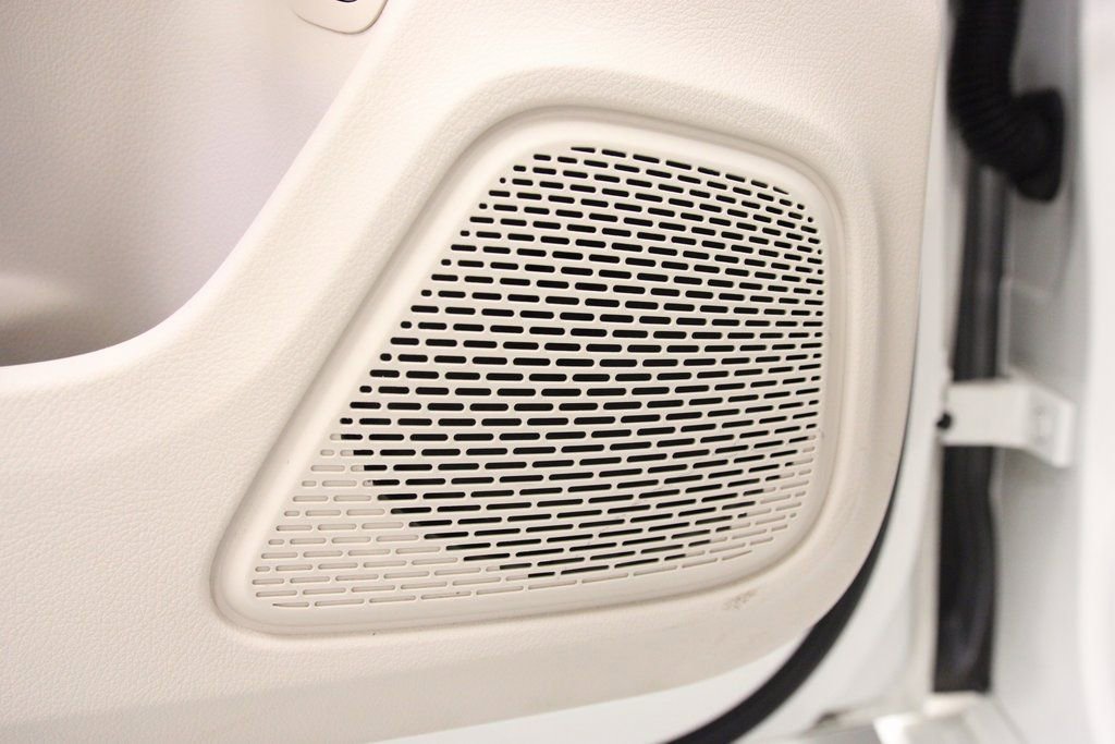 Certified 2025 Mercedes-Benz CLA 250 4MATIC image 24