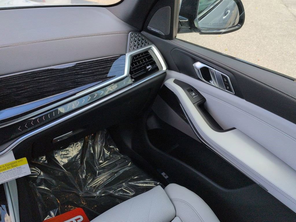 New 2026 BMW X5 xDrive40i w/ M Sport Package image 17