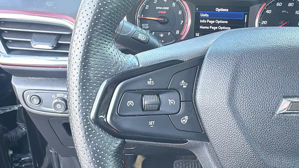 Used 2022 Chevrolet TrailBlazer RS w/ Sun and Liftgate Package AWD/4WD image 18