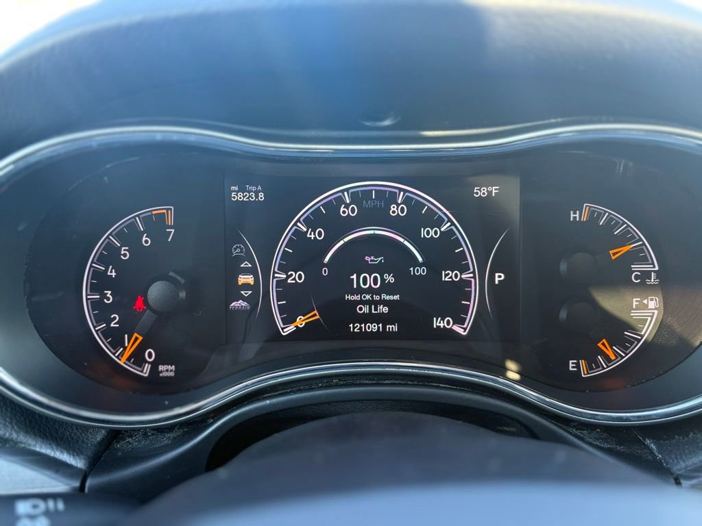 Used 2021 Jeep Grand Cherokee Limited w/ Luxury Group II image 21