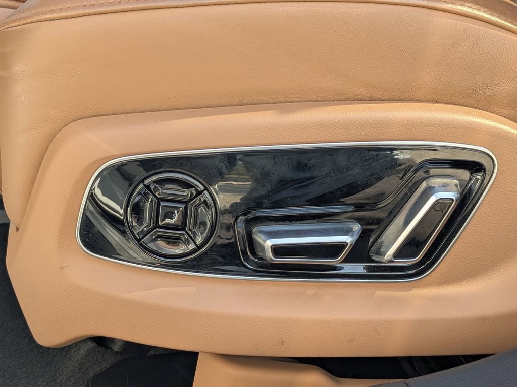 Used 2019 Audi A8 L 3.0T w/ Luxury Package image 22