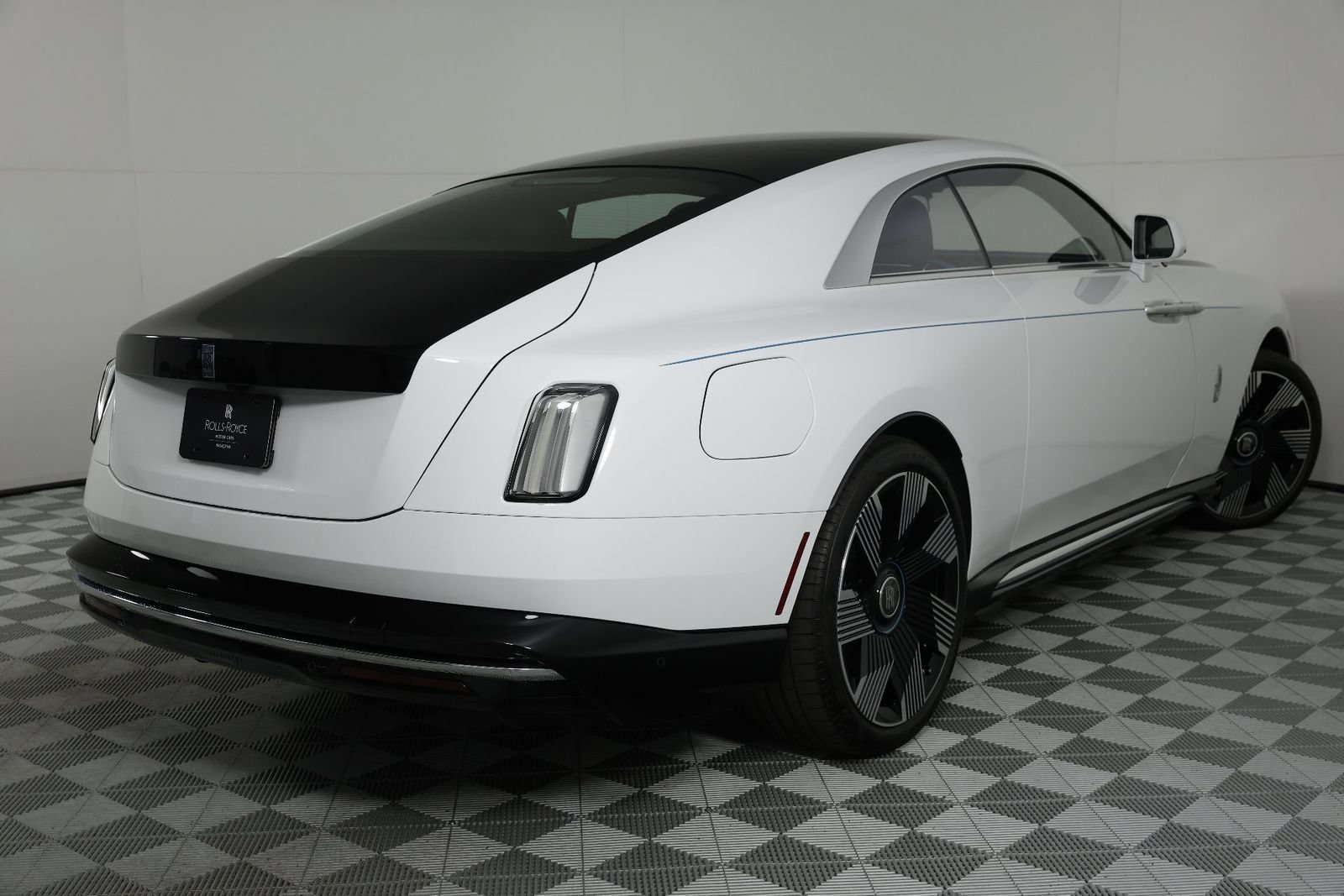 New 2025 Rolls-Royce Spectre w/ Spectre Launch Package AWD/4WD image 7