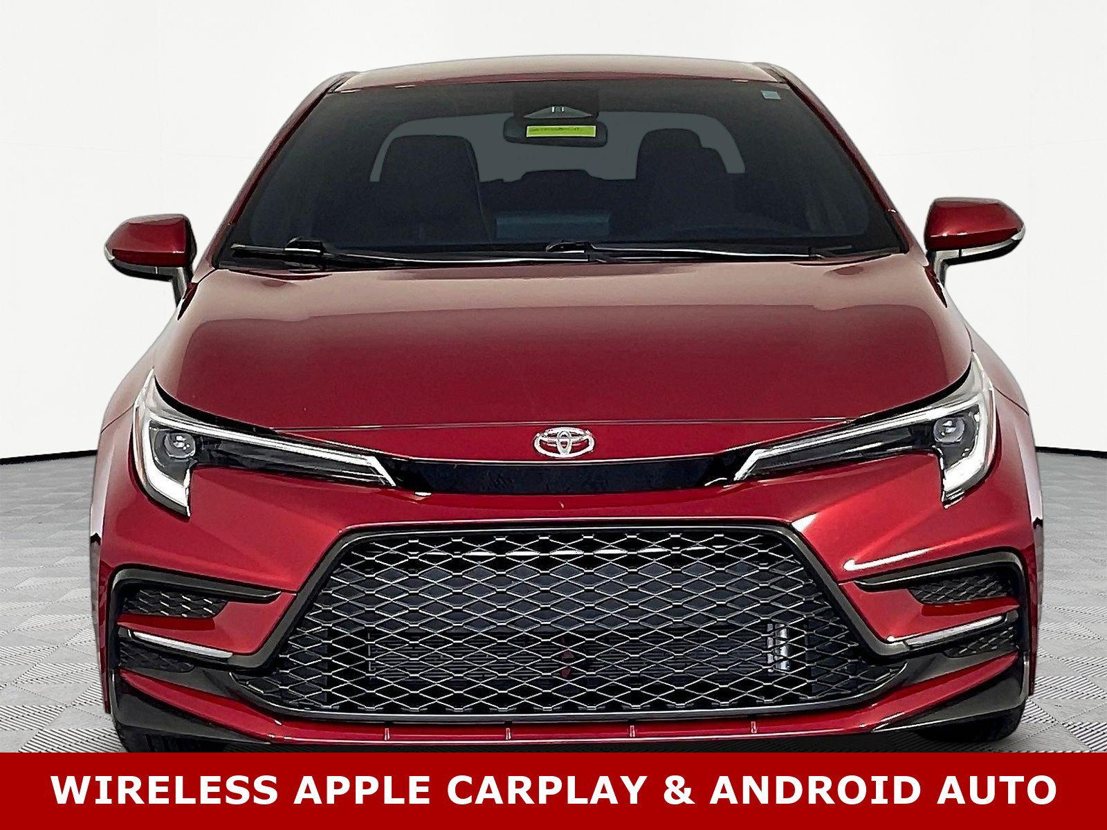 Used 2026 Toyota Corolla SE FWD image 2