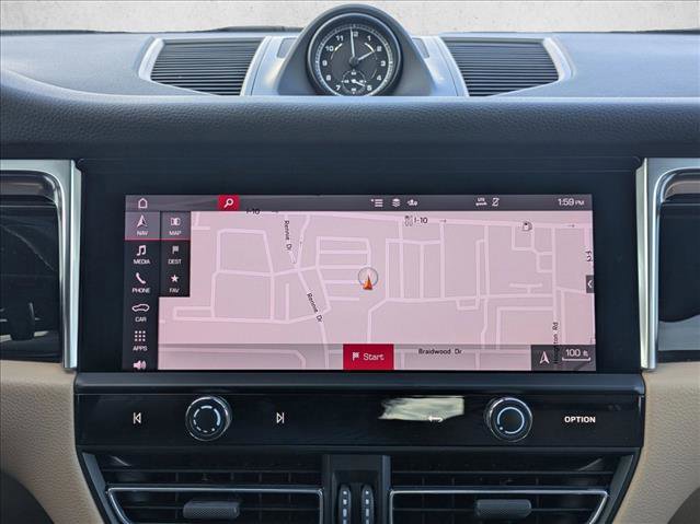 Used 2023 Porsche Macan S image 13