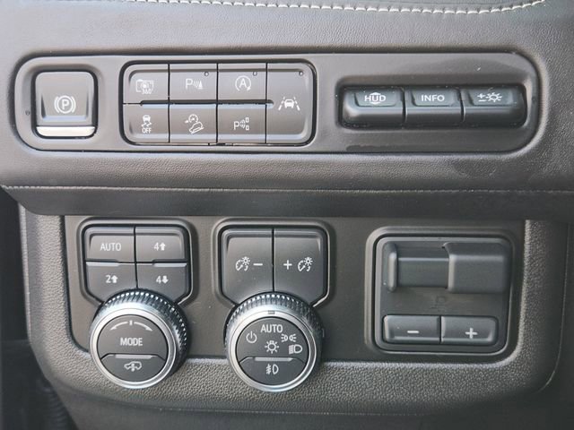 Used 2024 GMC Yukon Denali Ultimate image 14