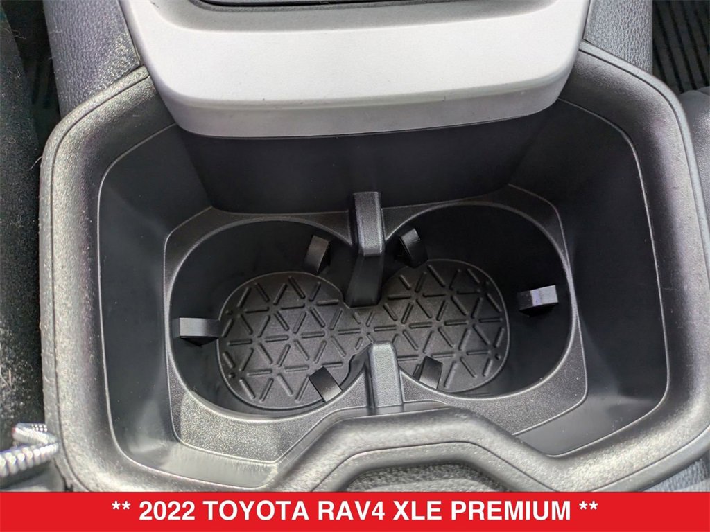 Used 2022 Toyota RAV4 XLE Premium image 64