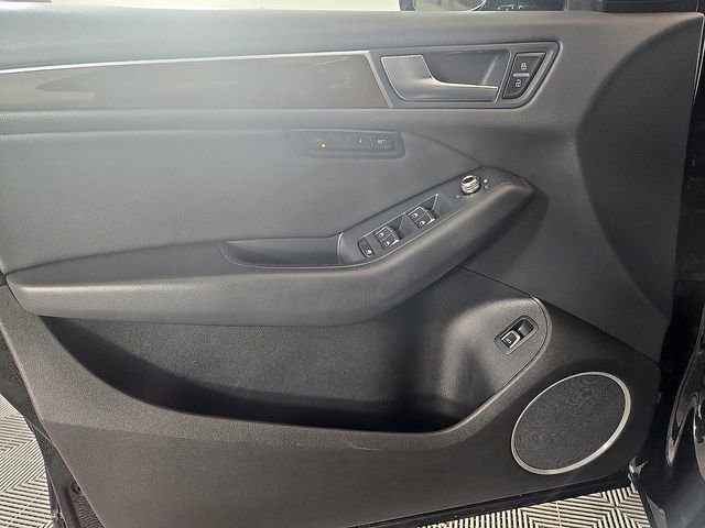 Used 2016 Audi Q5 3.0T Premium Plus image 13